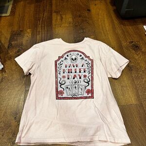 Graphic Short Sleeve Tee in Light Pink